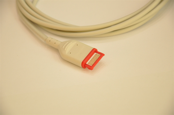 Kompatibles Radikal 97 SpO2-Adapterkabel aus medizinischem TPU-Material geschützt