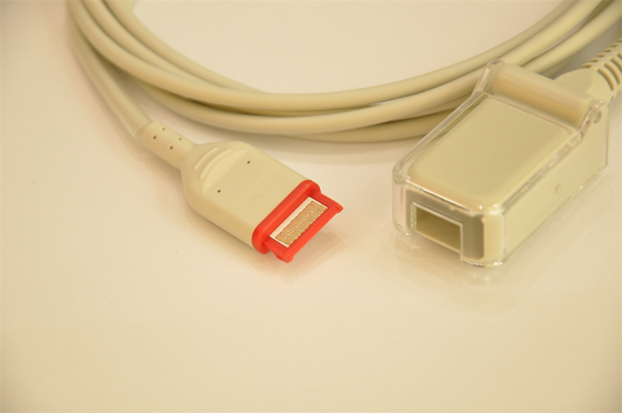 Kompatibles Radikal 97 SpO2-Adapterkabel aus medizinischem TPU-Material geschützt